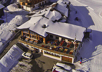 Bildbeschreibung: Auch im Winter 100 Sonnenplätze auf der Terrasse.